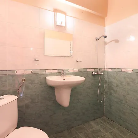 فندق La Piazza Family 2*