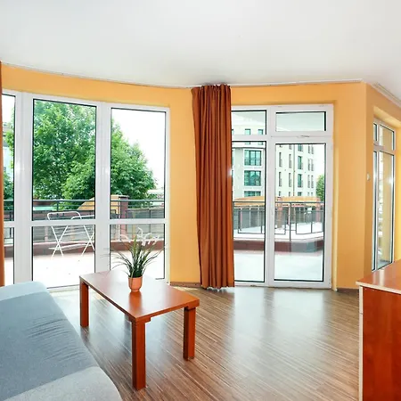 La Piazza Family فندق ساني بيتش