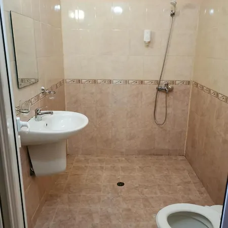 La Piazza Family Otel 2*