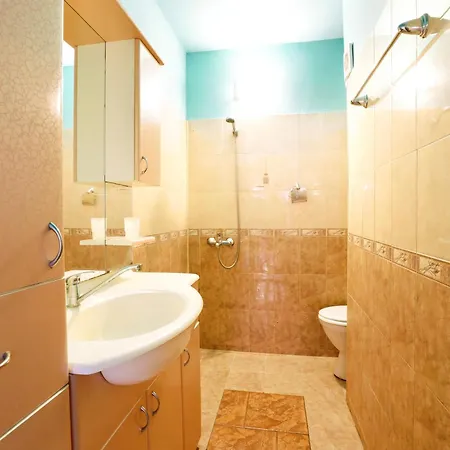 Otel La Piazza Family 2*