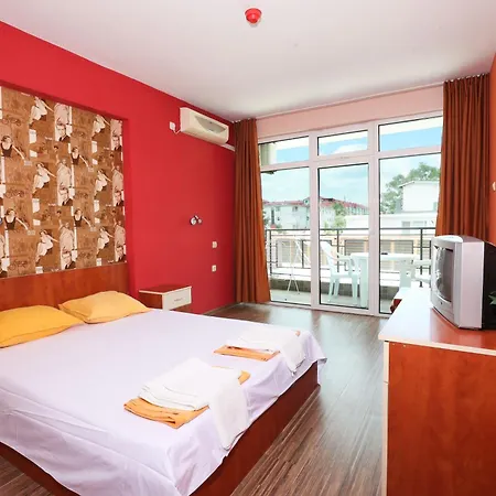 La Piazza Family Otel 2*