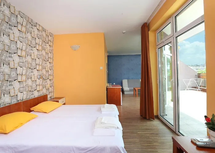 La Piazza Family 2* Napospart